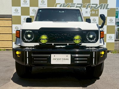 TOYOTA LAND CRUISER 70 - 6