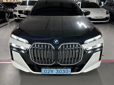 BMW I7 - 1