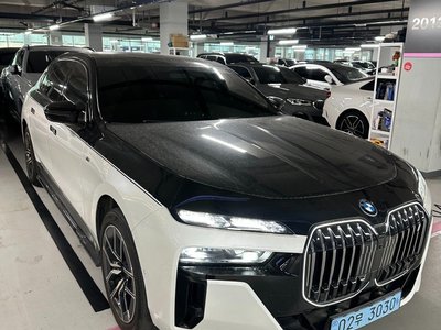 BMW I7 - 2