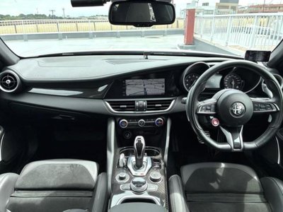 2021 ALFA Romeo JULIA 照片 6