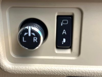 2023 Toyota LAND CRUISER PRADO — миниатюра 47