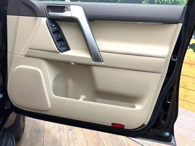 2023 Toyota LAND CRUISER PRADO — миниатюра 29