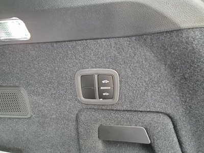 2024 Porsche CAYENNE photo 8