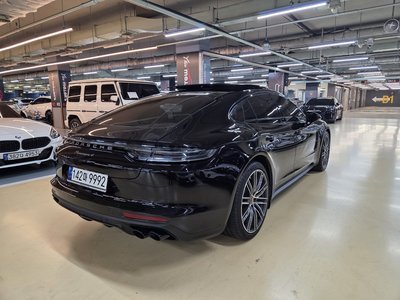 PORSCHE PANAMERA - 2