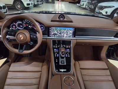 PORSCHE PANAMERA - 5
