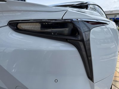 صورة مصغرة 56 لـ 2017 Lexus LC