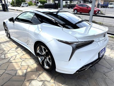 2017 Lexus LC photo 9