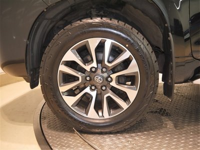 2023 Toyota LAND CRUISER PRADO — миниатюра 22