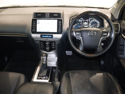 2023 Toyota LAND CRUISER PRADO 照片 6