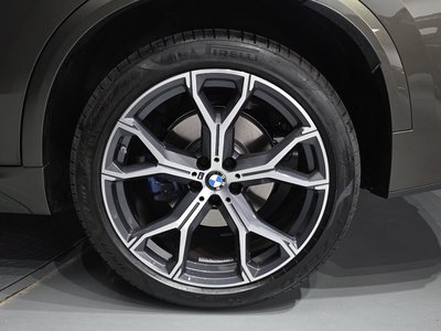 صورة 8 لـ 2026 BMW X5