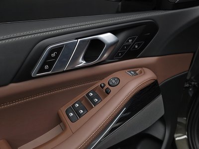 صورة مصغرة 30 لـ 2026 BMW X5