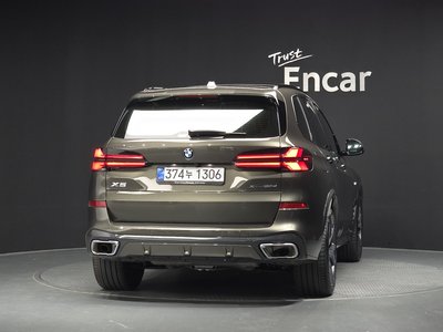 صورة 4 لـ 2026 BMW X5