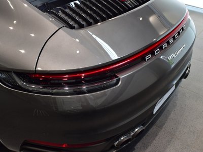 PORSCHE 911 - 10