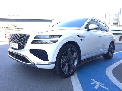 GENESIS GV80 - 1