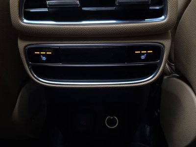 2022 Genesis GV80 thumbnail 18