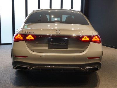 MERCEDES-BENZ E-CLASS - 8