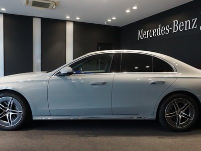 MERCEDES-BENZ E-CLASS - 6