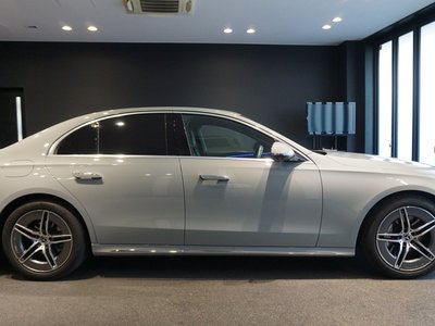 MERCEDES-BENZ E-CLASS - 10