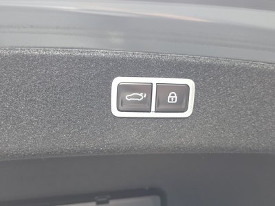 2024 Genesis G80 (RG3) thumbnail 29