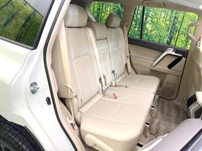 TOYOTA LAND CRUISER PRADO - 9