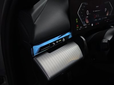 2025 BMW 5 SERIES 缩略图 33