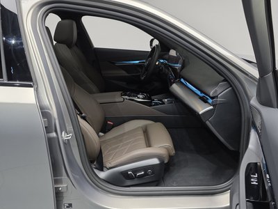 2025 BMW 5 SERIES 缩略图 17