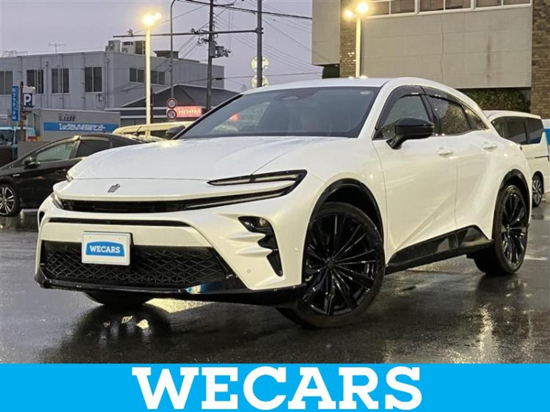 TOYOTA CROWN SPORT - View 1