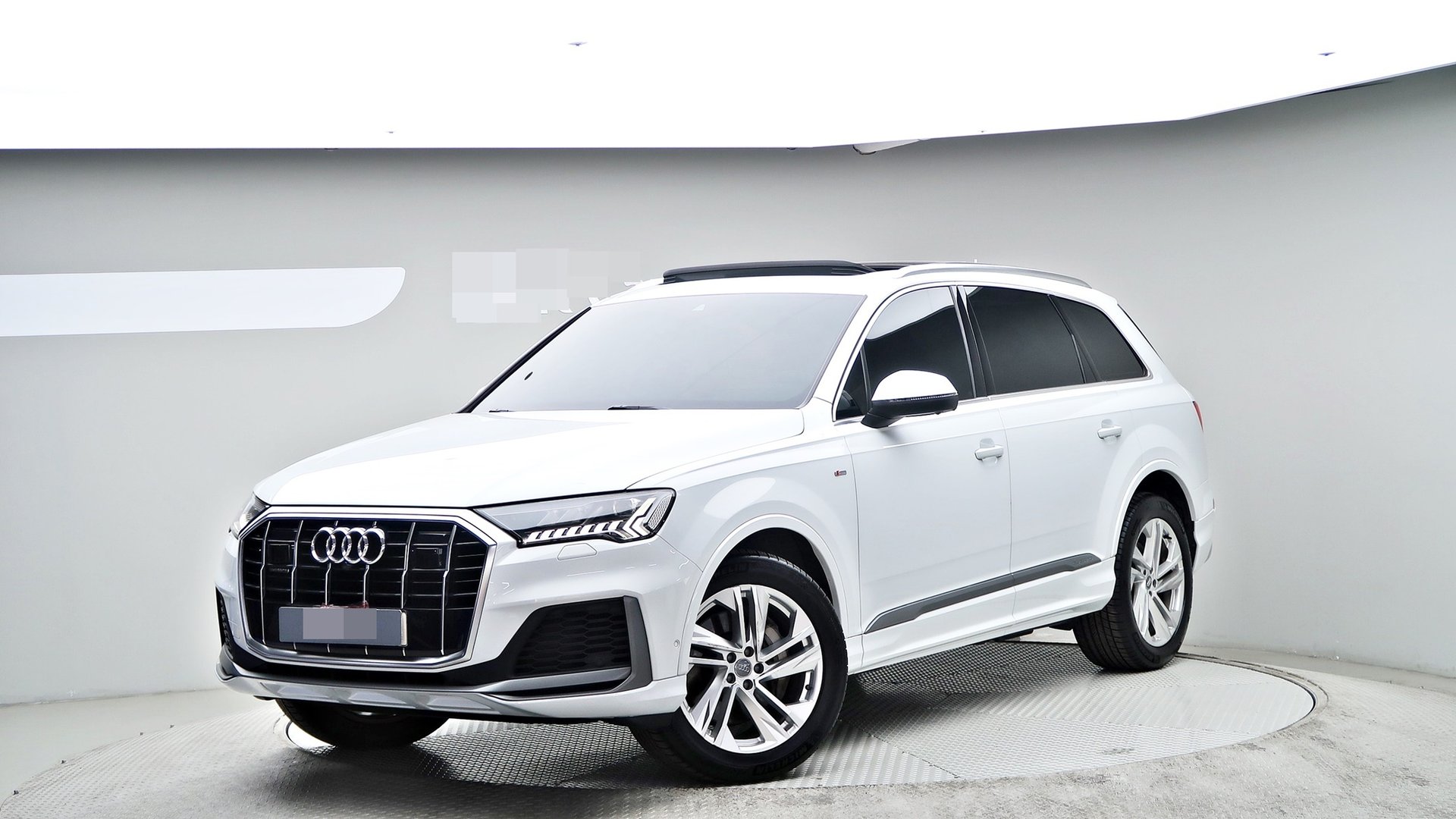 AUDI Q7 - View 1