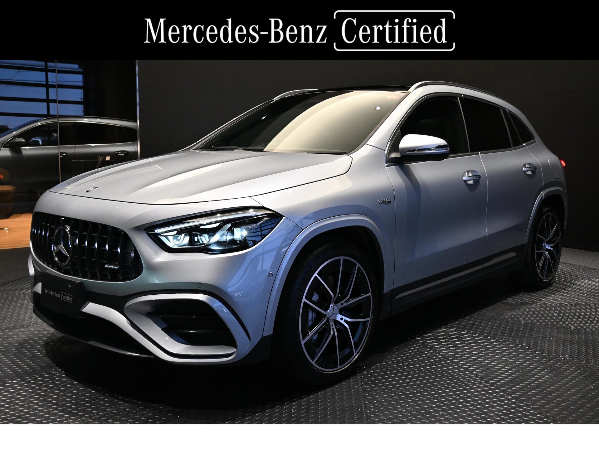 MERCEDES-BENZ GLA AMG - View 1