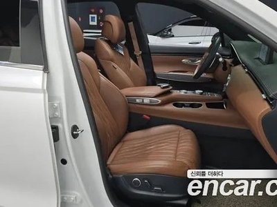 2021 Genesis GV70 photo 10