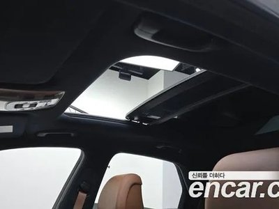 2021 Genesis GV70 thumbnail 19
