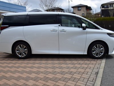 TOYOTA ALPHARD - 2