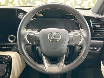 صورة مصغرة 11 لـ 2023 Lexus NX