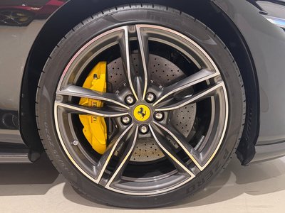 FERRARI ROMA SPIDER - 8