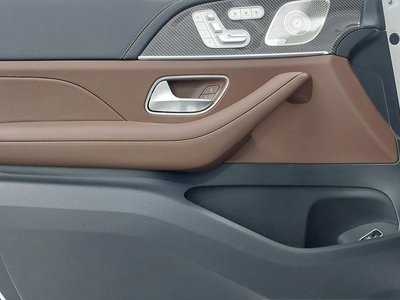 2025 Mercedes-BENZ GLE — миниатюра 15
