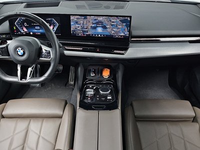 صورة 6 لـ 2024 BMW 5 SERIES