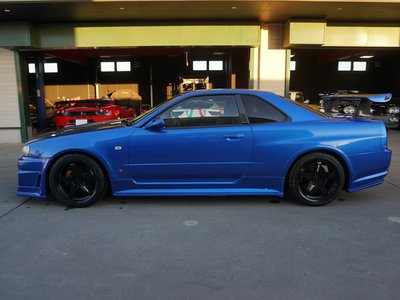 NISSAN SKYLINE GT-R - 6