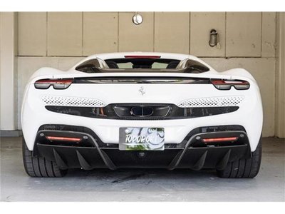 2025 FERRARI 296 GTS 照片 4