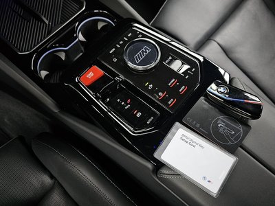 2026 BMW M5 缩略图 12
