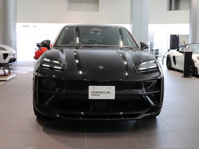 PORSCHE MACAN - 8