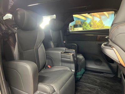2024 Toyota ALPHARD photo 9