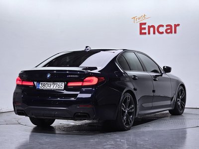 BMW 5 SERIES - 4