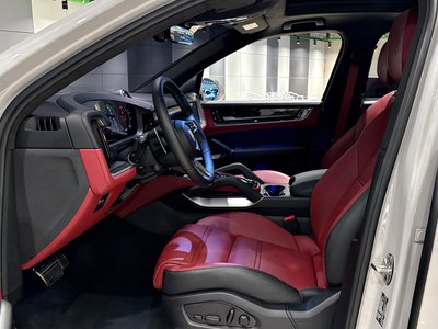 PORSCHE CAYENNE - 10