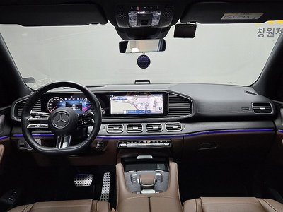 MERCEDES-BENZ GLS - 10