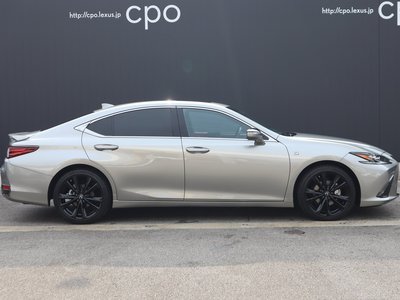 LEXUS ES - 4