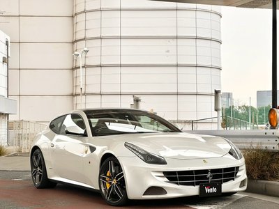 FERRARI FF