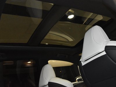 2025 Lexus RX — миниатюра 24