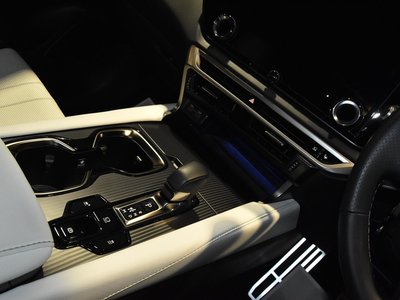 2025 Lexus RX — миниатюра 20