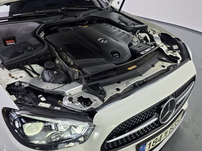 MERCEDES-BENZ E-CLASS - 7