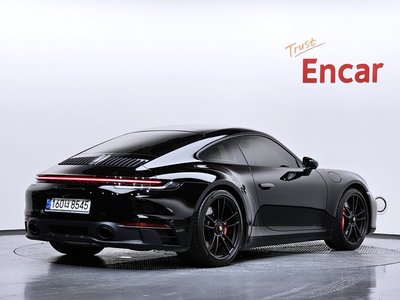PORSCHE 911 - 4